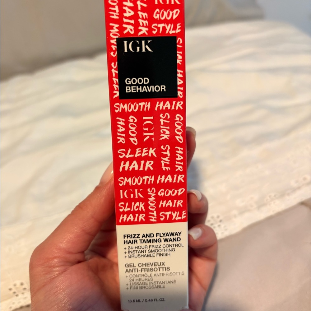 GK Good Behavior Hair Taming Wand - Red and White
